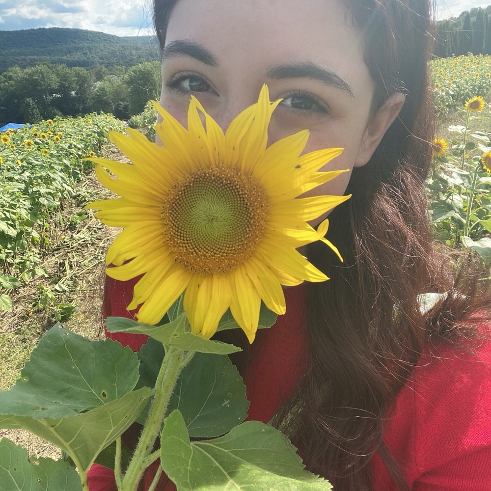 Meet your Posher, Emily